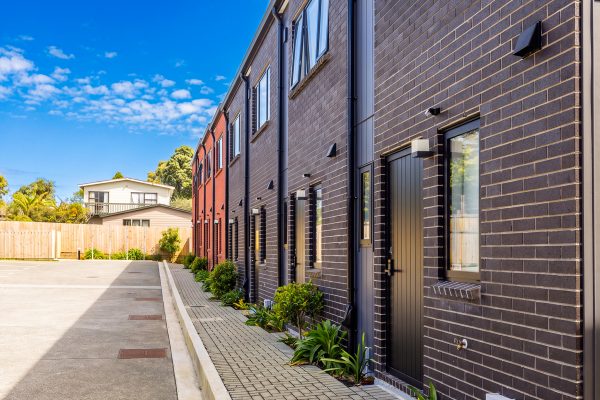 Completion photo of 35 Crawford Ave by Unispot